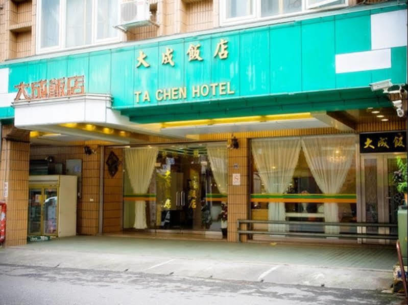 Day Chen Hotel Yilan Exteriör bild