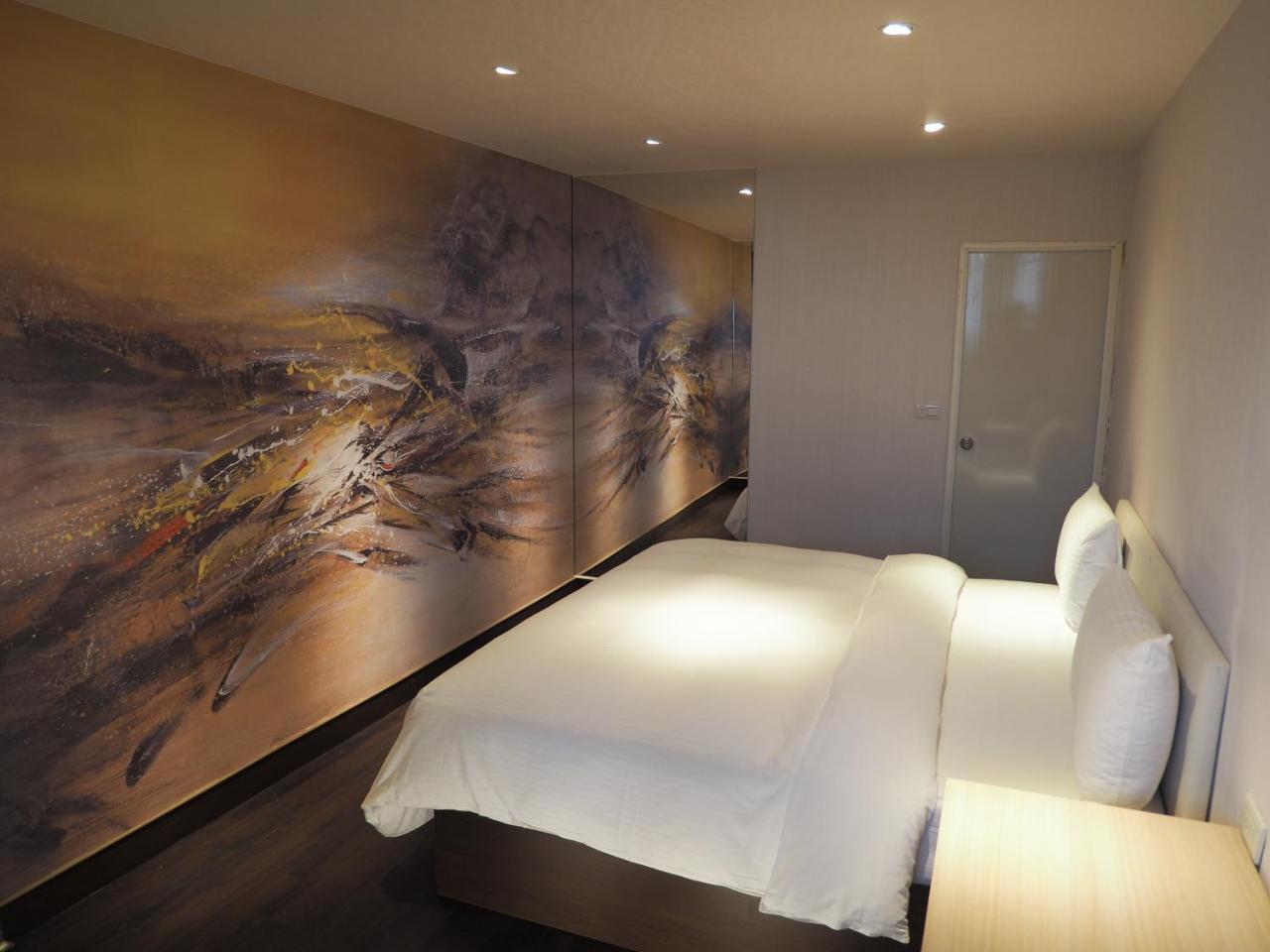 Day Chen Hotel Yilan Exteriör bild