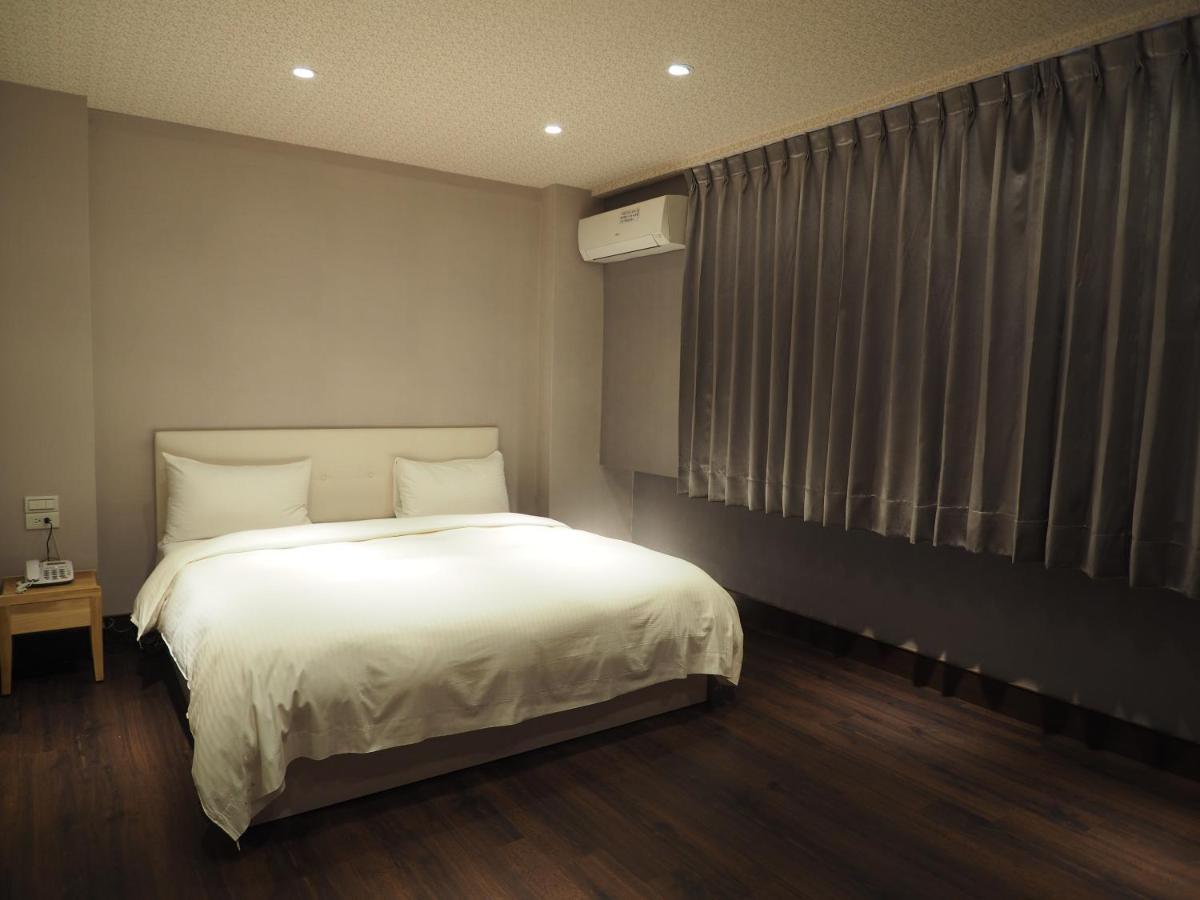 Day Chen Hotel Yilan Exteriör bild